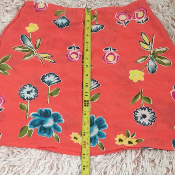 🌺VTG 90s bright floral mini skirt - Picture 9 of 9